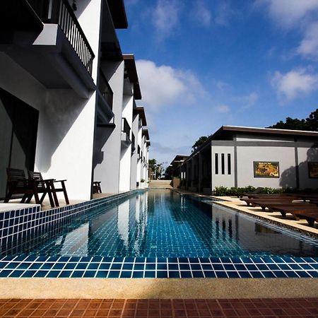 Alphabeto Resort Nai Harn Exterior foto