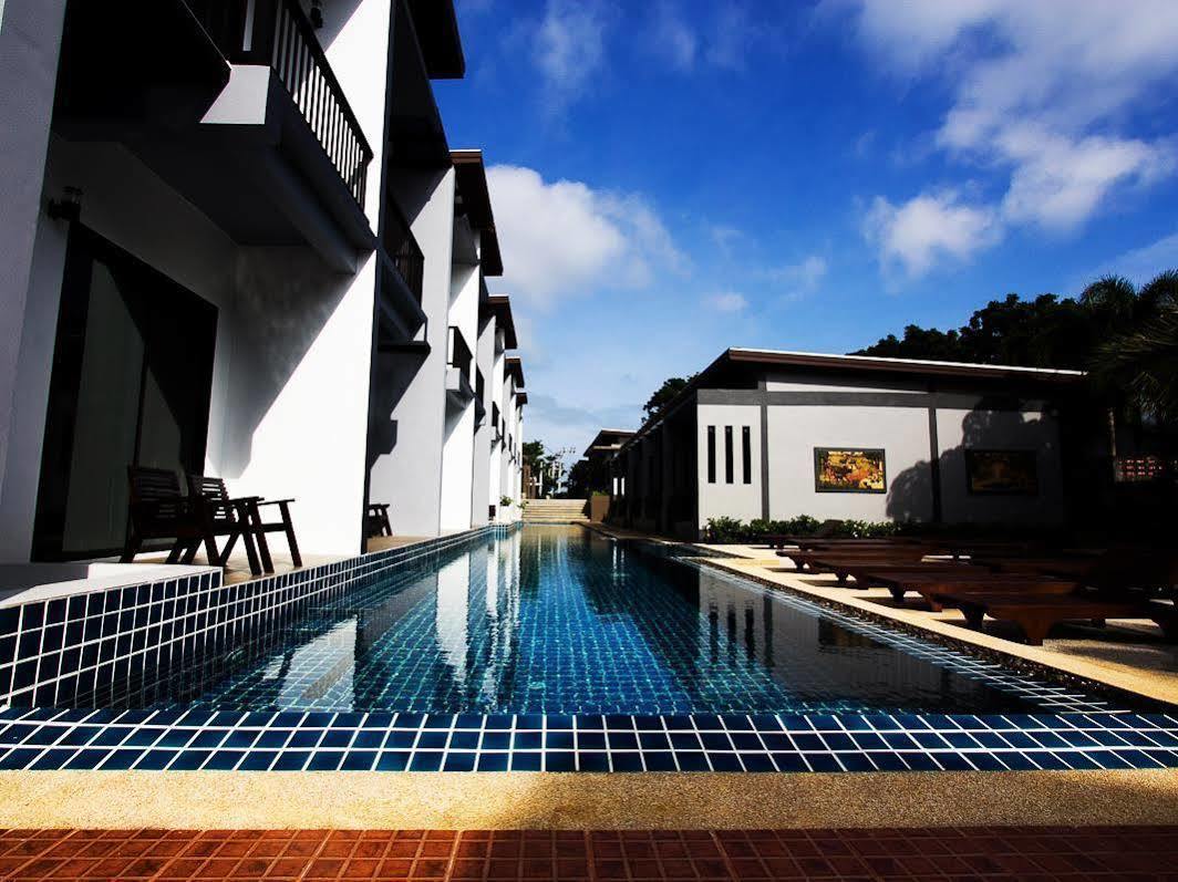 Alphabeto Resort Nai Harn Exterior foto